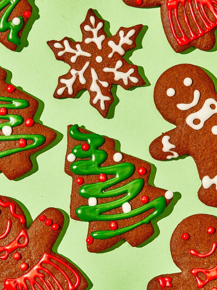 Cute-as-a-Button Gingerbread Cookies